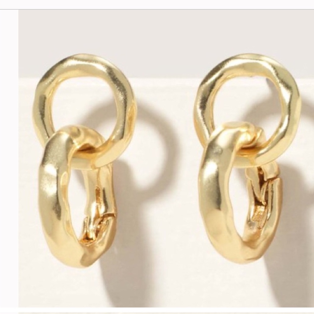 Stella & Dot ESSENTIAL HAMMERED CONVERTIBLE HOOPS - GOLD - Picture 2 of 4